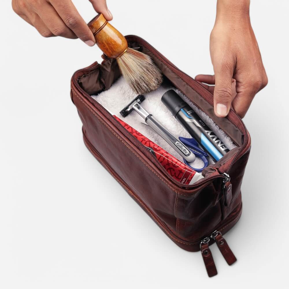Essential Washbag - genuine leather toiletry bag