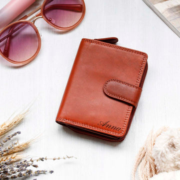 Jane Leather Bifold Purse - Cognac with engraved front