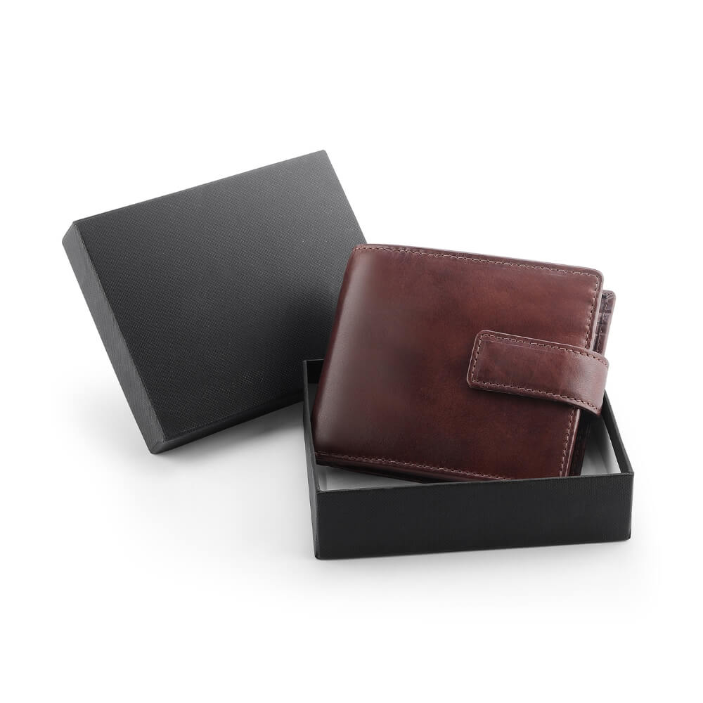 Trifold Leather Wallet - RFID-protected leather trifold wallet